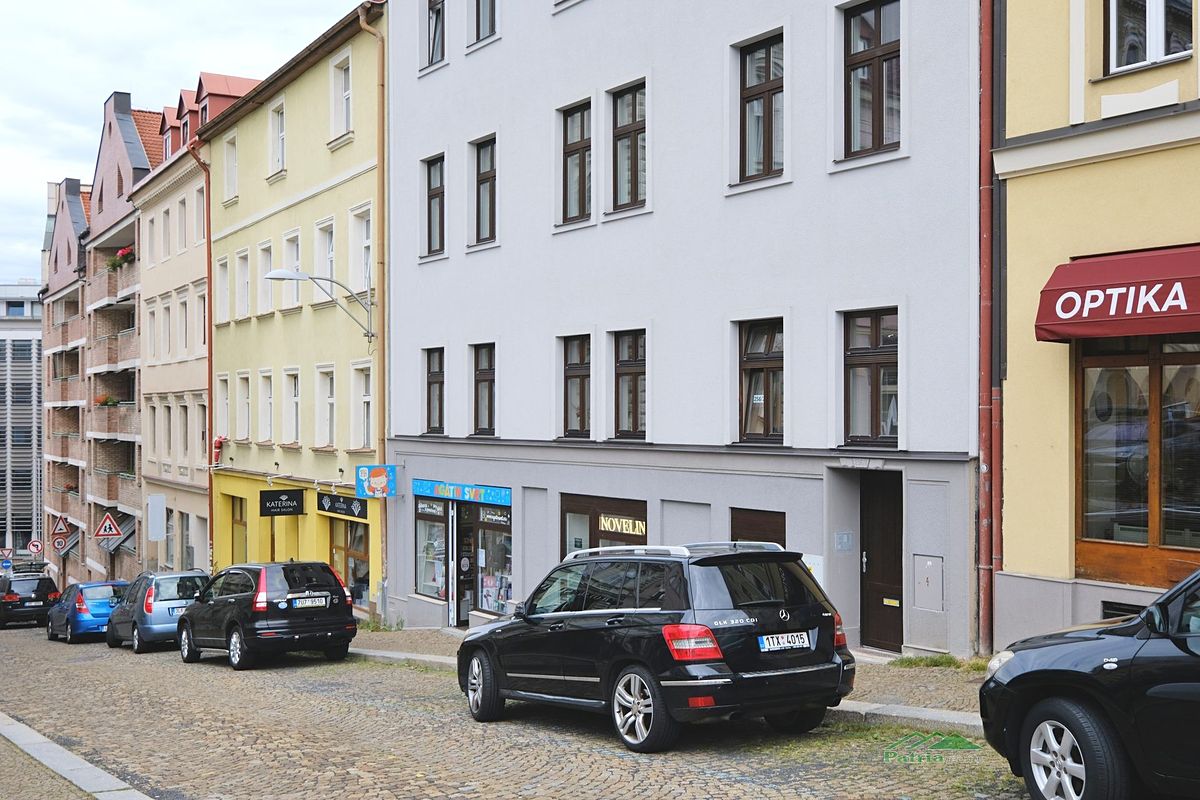 Prodej obchodního prostoru 92 m² – fotografie 3