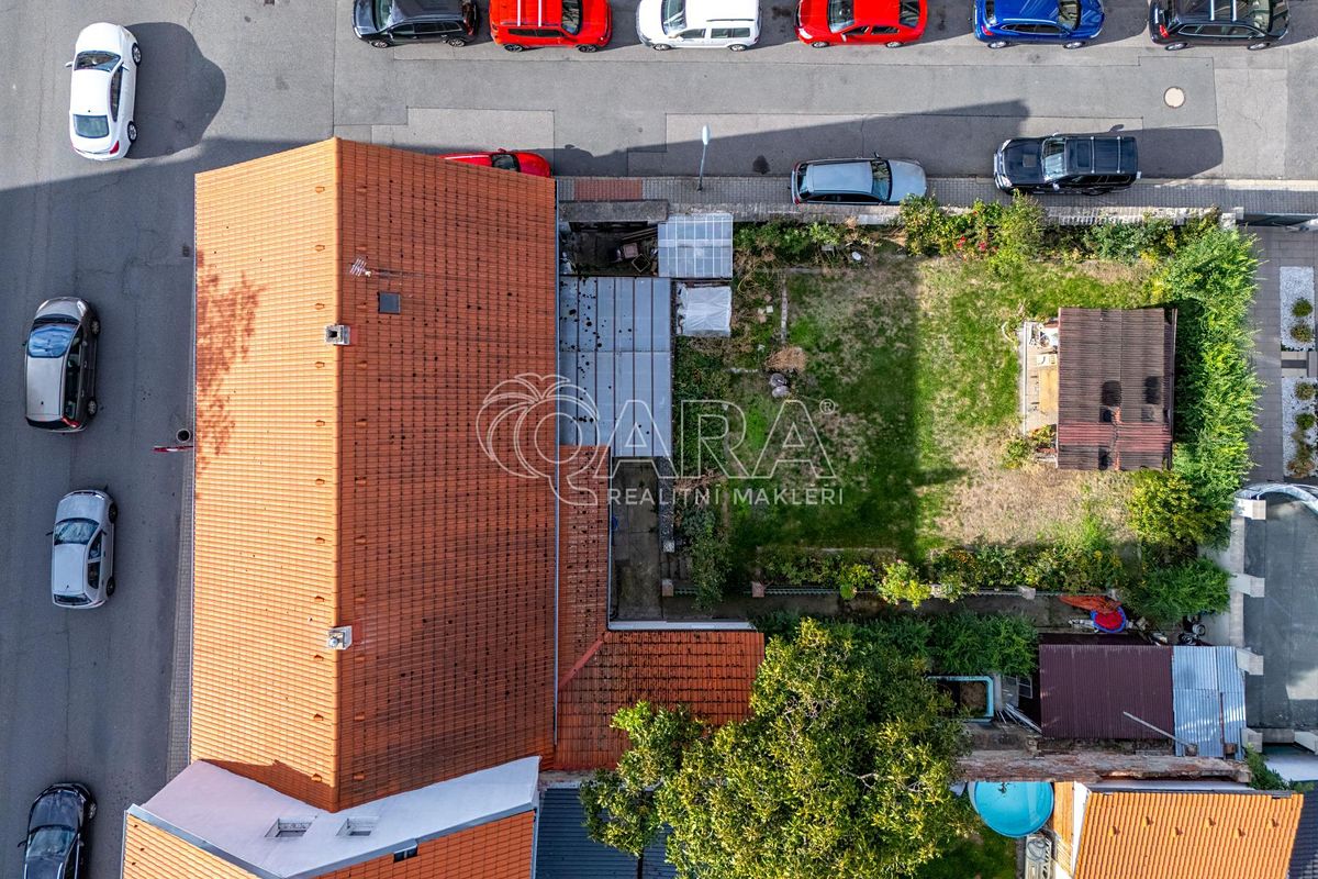 Prodej rodinného domu 180 m², pozemek 540 m² – fotografie 4