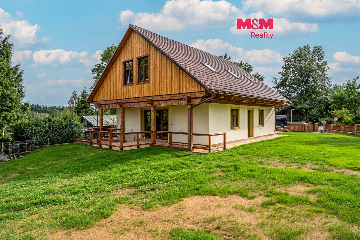 Prodej rodinného domu 221 m², pozemek 1199 m², Trhový Štěpánov – fotka 1 z 3