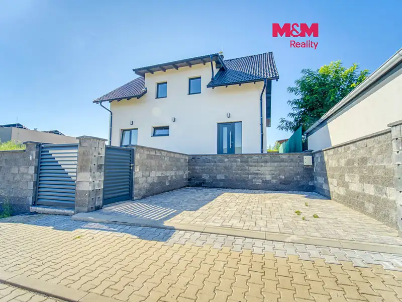 Prodej rodinného domu 168 m², pozemek 809 m², Vodochody – náhled fotky 1