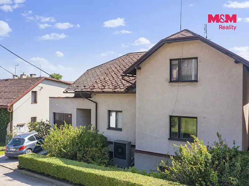 Prodej rodinného domu 200 m², pozemek 1149 m², Velká Jesenice – náhled fotky 2