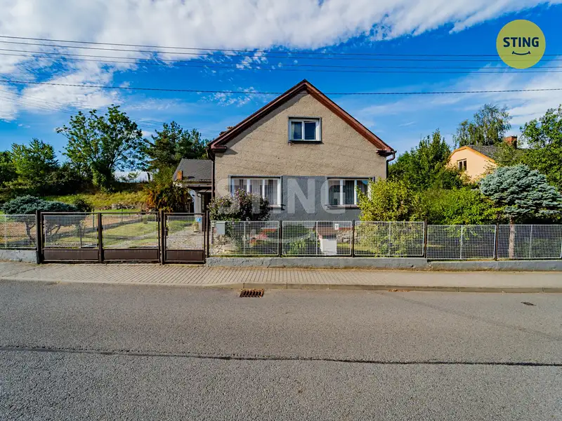Prodej rodinného domu 140 m², pozemek 704 m², Holasovice – náhled fotky 3