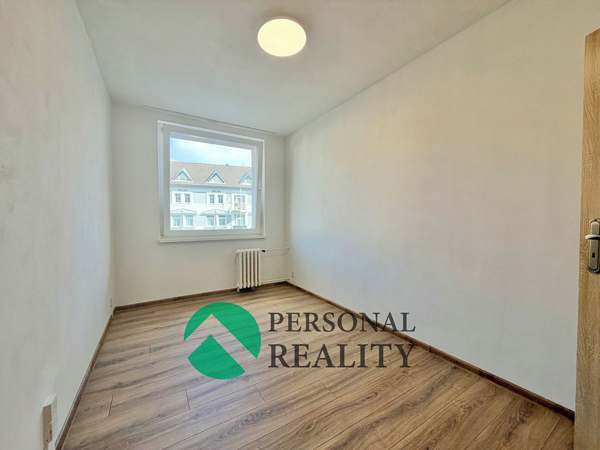 Pronájem bytu 2+kk 43 m² – fotografie 3