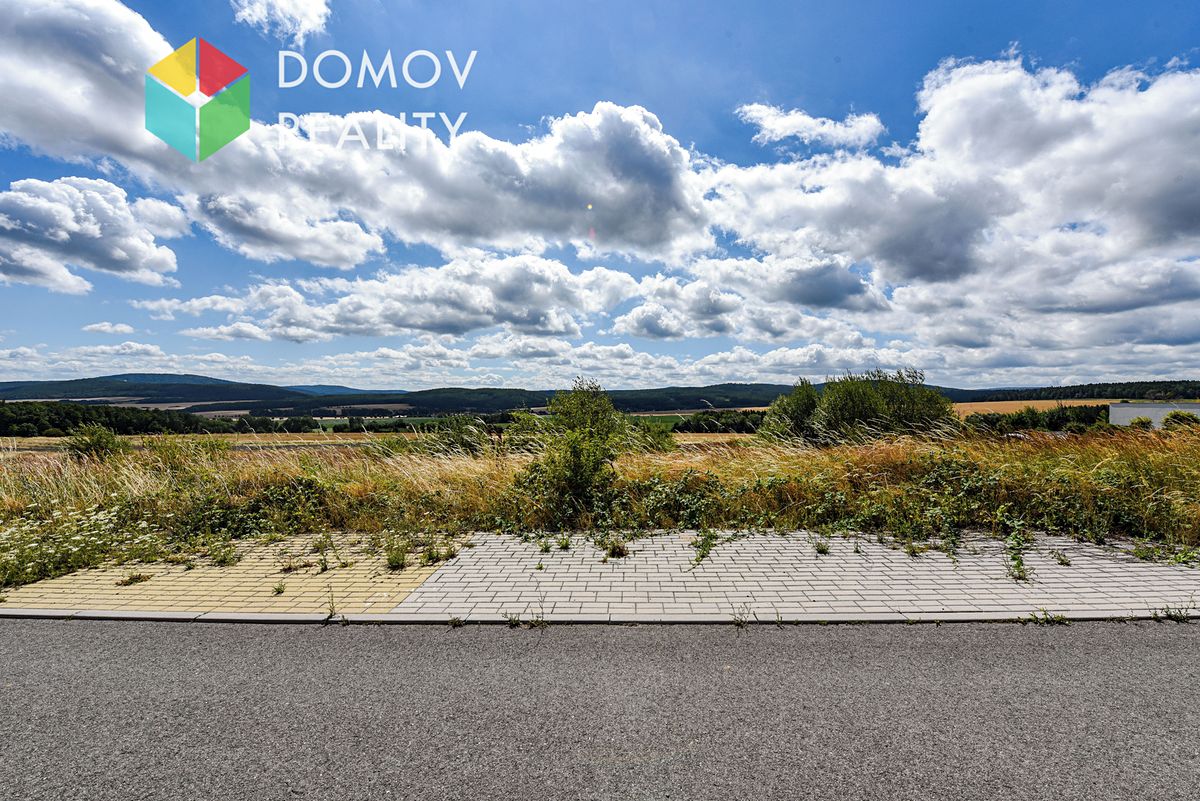 Prodej stavebního pozemku 898 m² – fotografie 3