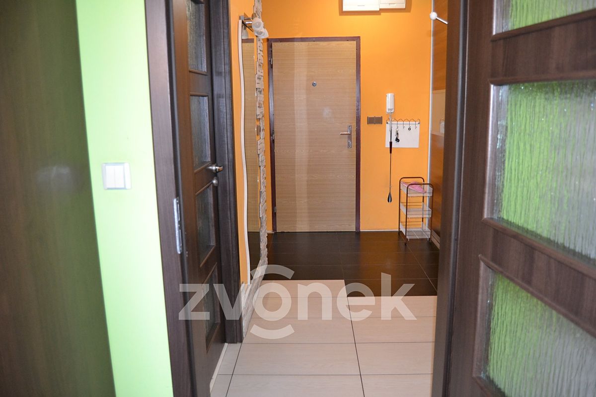 Pronájem bytu 2+1 66 m² – fotografie 2