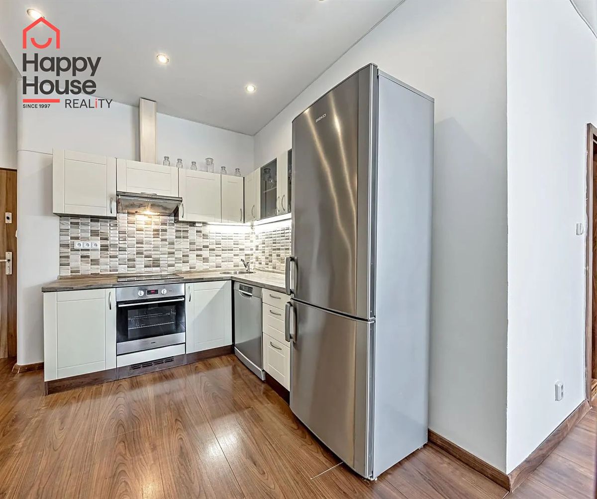 Pronájem bytu 2+kk 49 m² – fotografie 4
