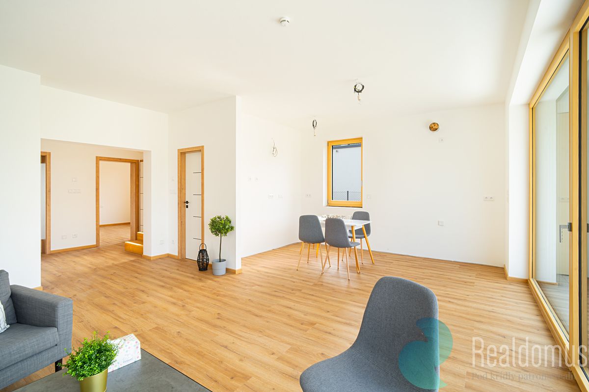 Prodej rodinného domu 150 m², pozemek 813 m² – fotografie 5