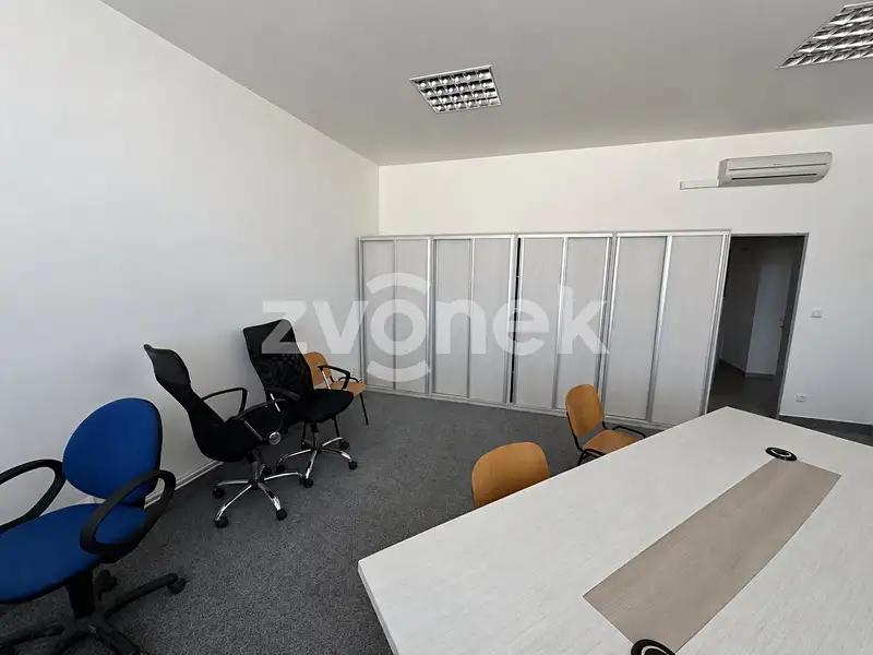 Pronájem kanceláře 134 m², Otrokovice – náhled fotky 2