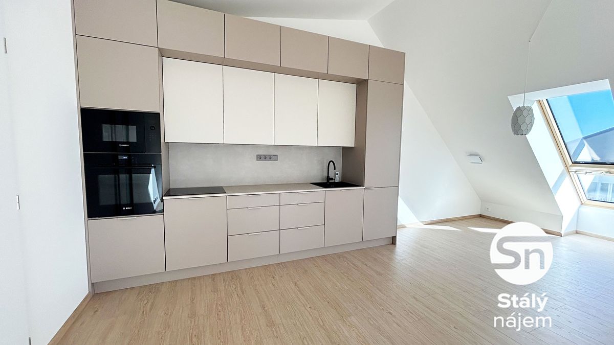 Pronájem bytu 2+kk 85 m² – fotografie 2