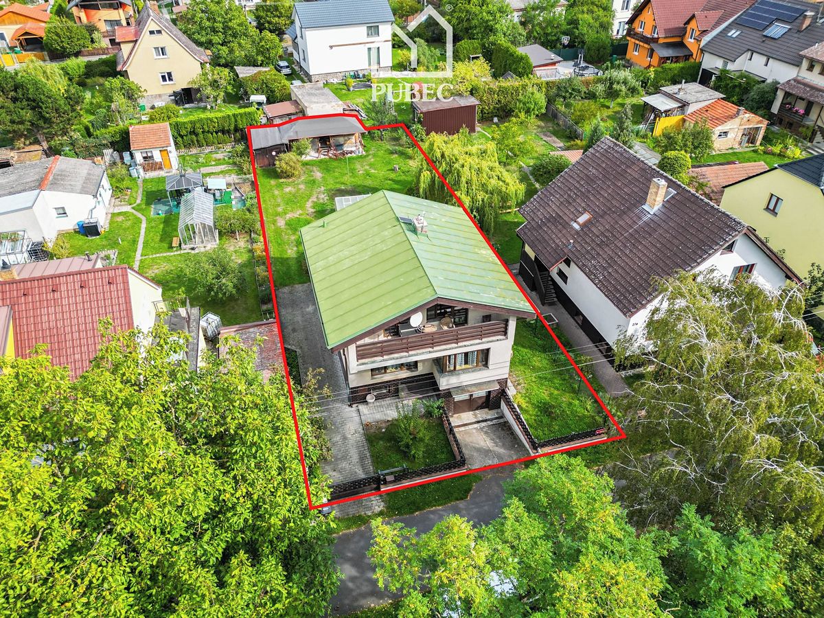 Prodej rodinného domu 140 m², pozemek 727 m² – fotografie 2
