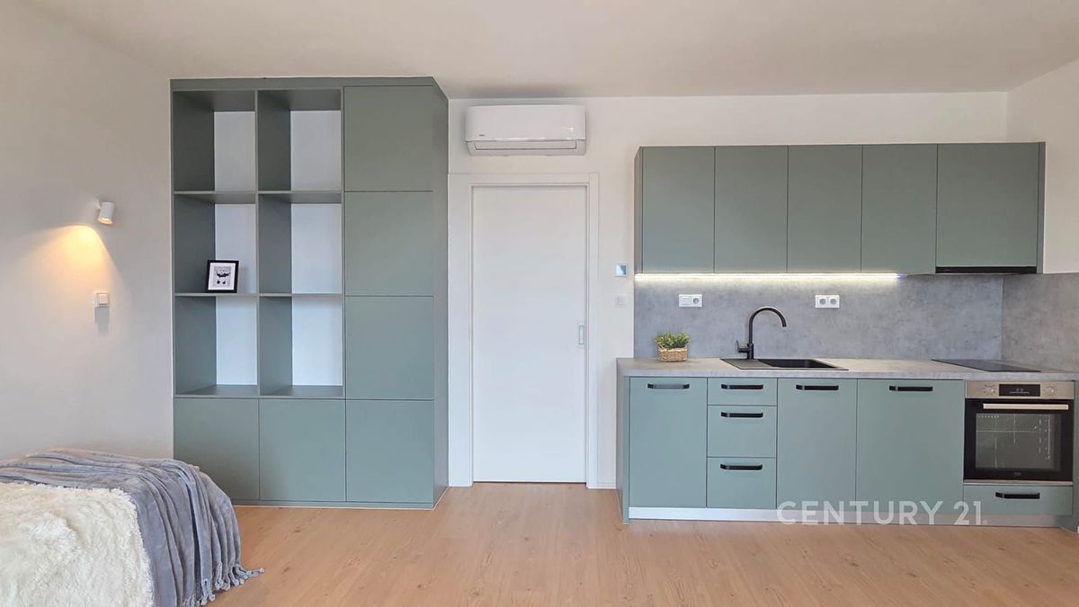 Pronájem bytu 1+kk 35 m² – fotografie 4