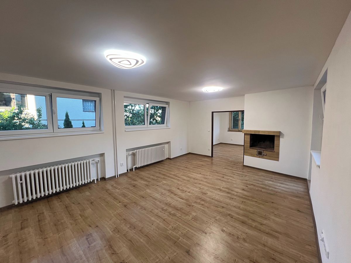 Pronájem bytu 2+kk 63 m² – fotografie 2