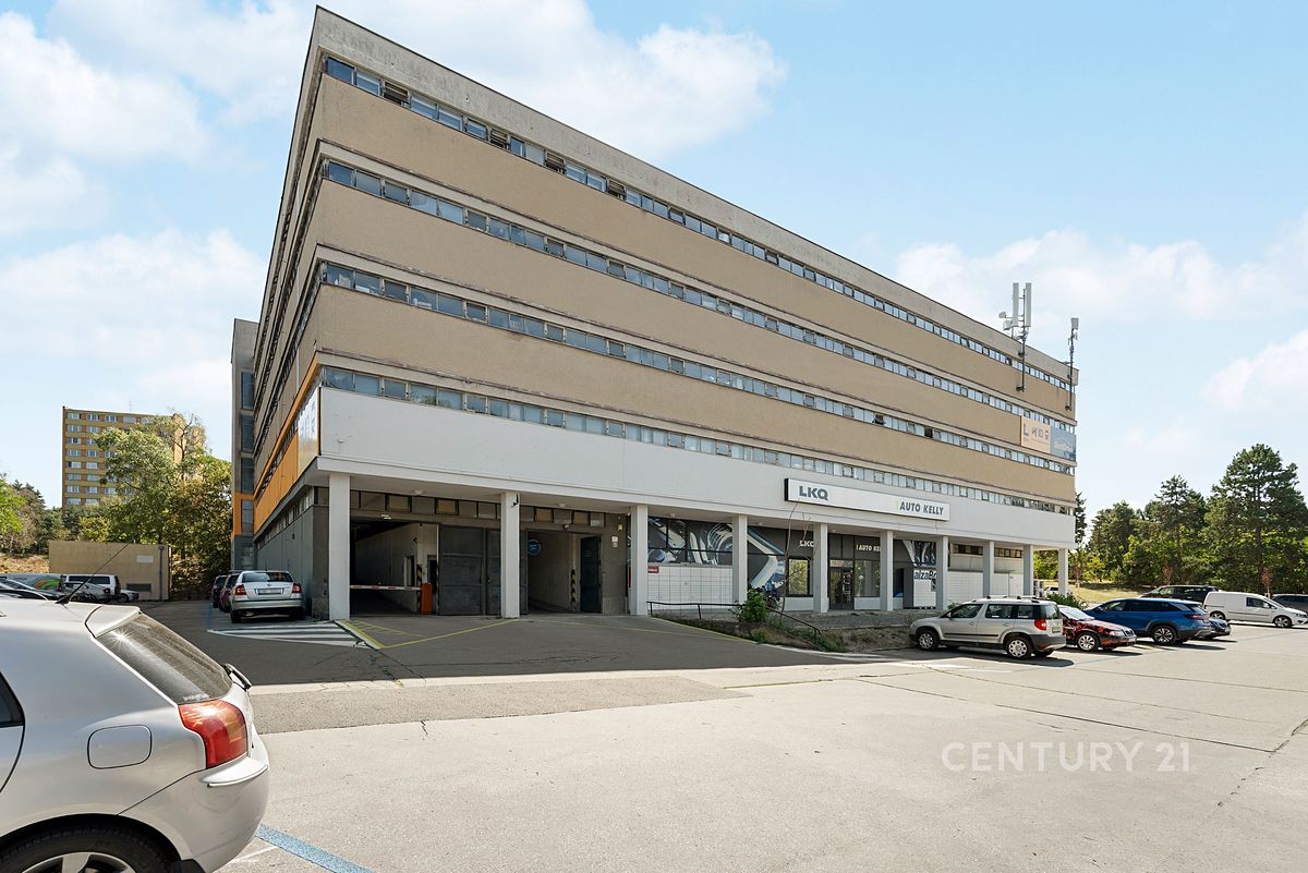 Prodej garáže 12 m² – fotografie 3