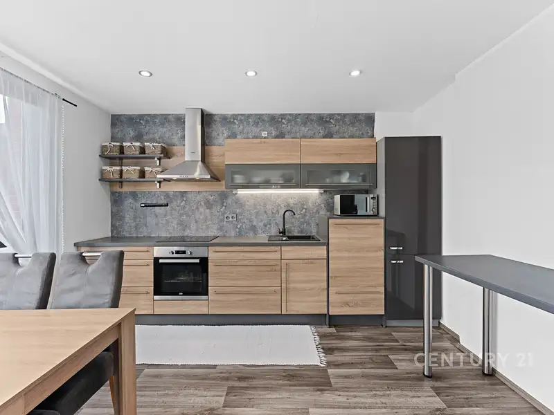 Prodej rodinného domu 112 m², pozemek 85 m², Zlín – náhled fotky 2