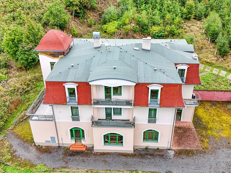 Prodej domu, 899 m² (3 z 100)
