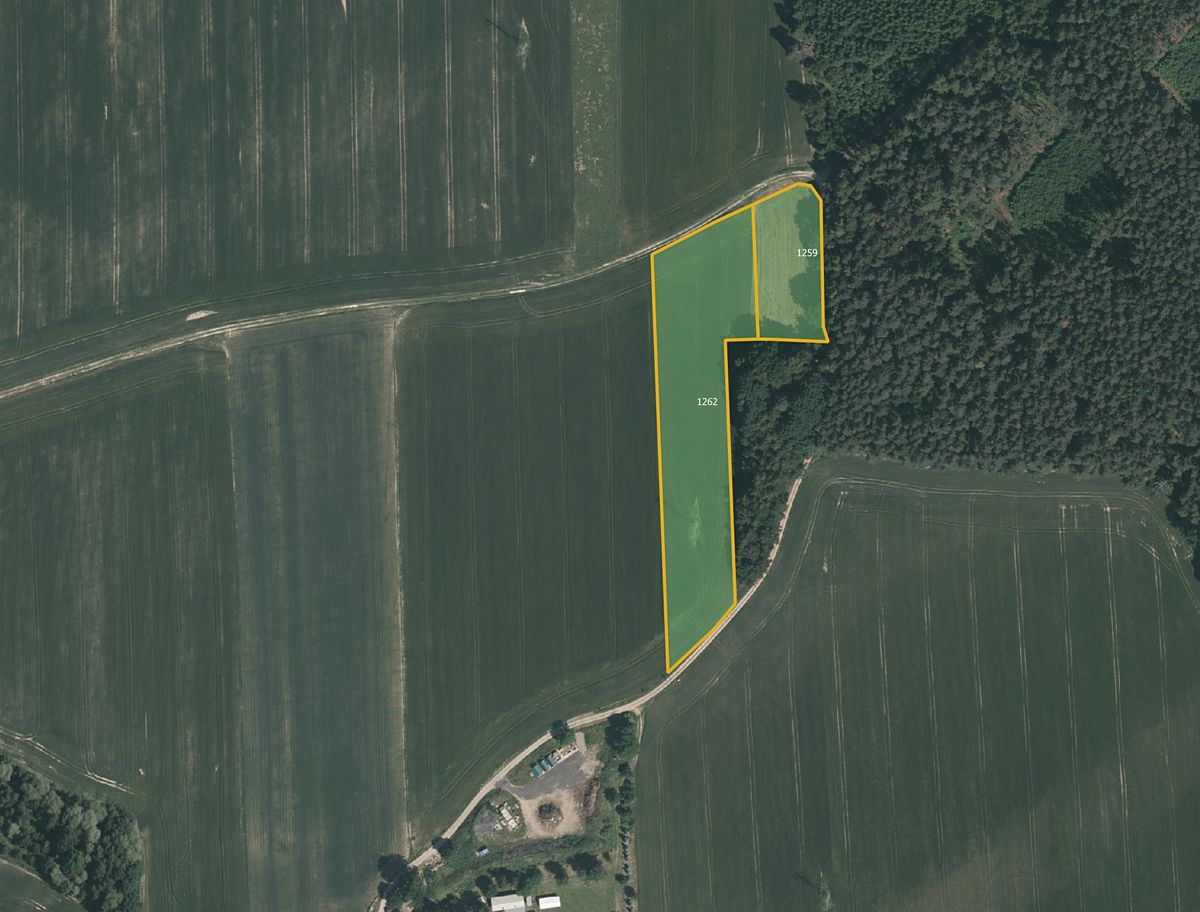 Prodej pole 25103 m², Myslkovice – fotka 1 z 3
