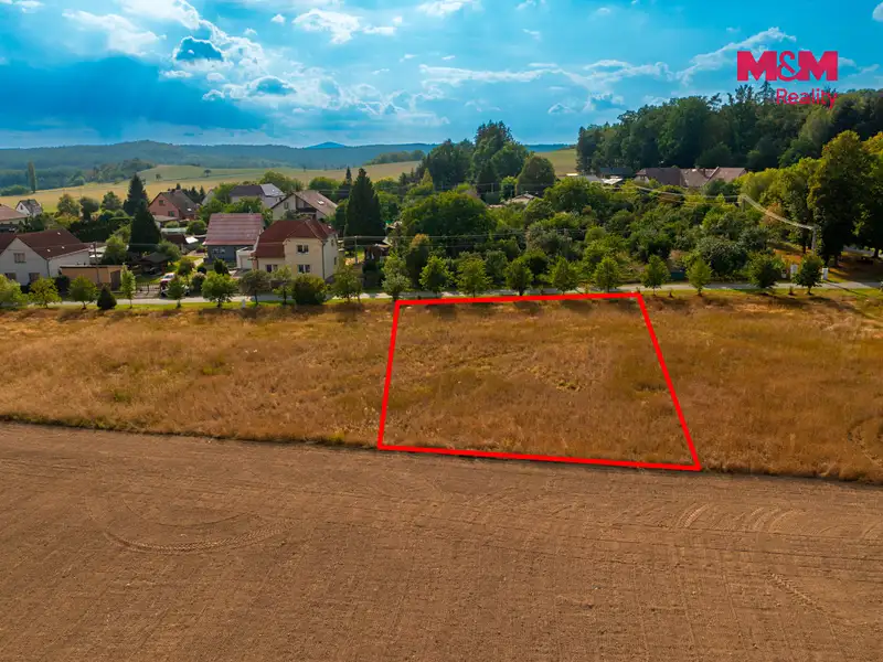 Prodej stavebního pozemku 1090 m², Skašov – náhled fotky 3