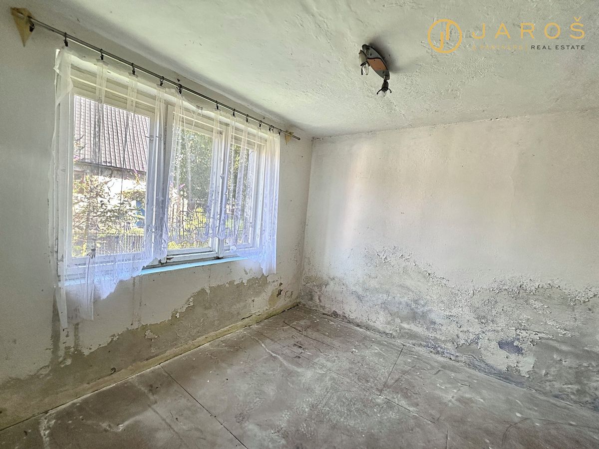 Prodej rodinného domu 160 m², pozemek 174 m² – fotografie 3