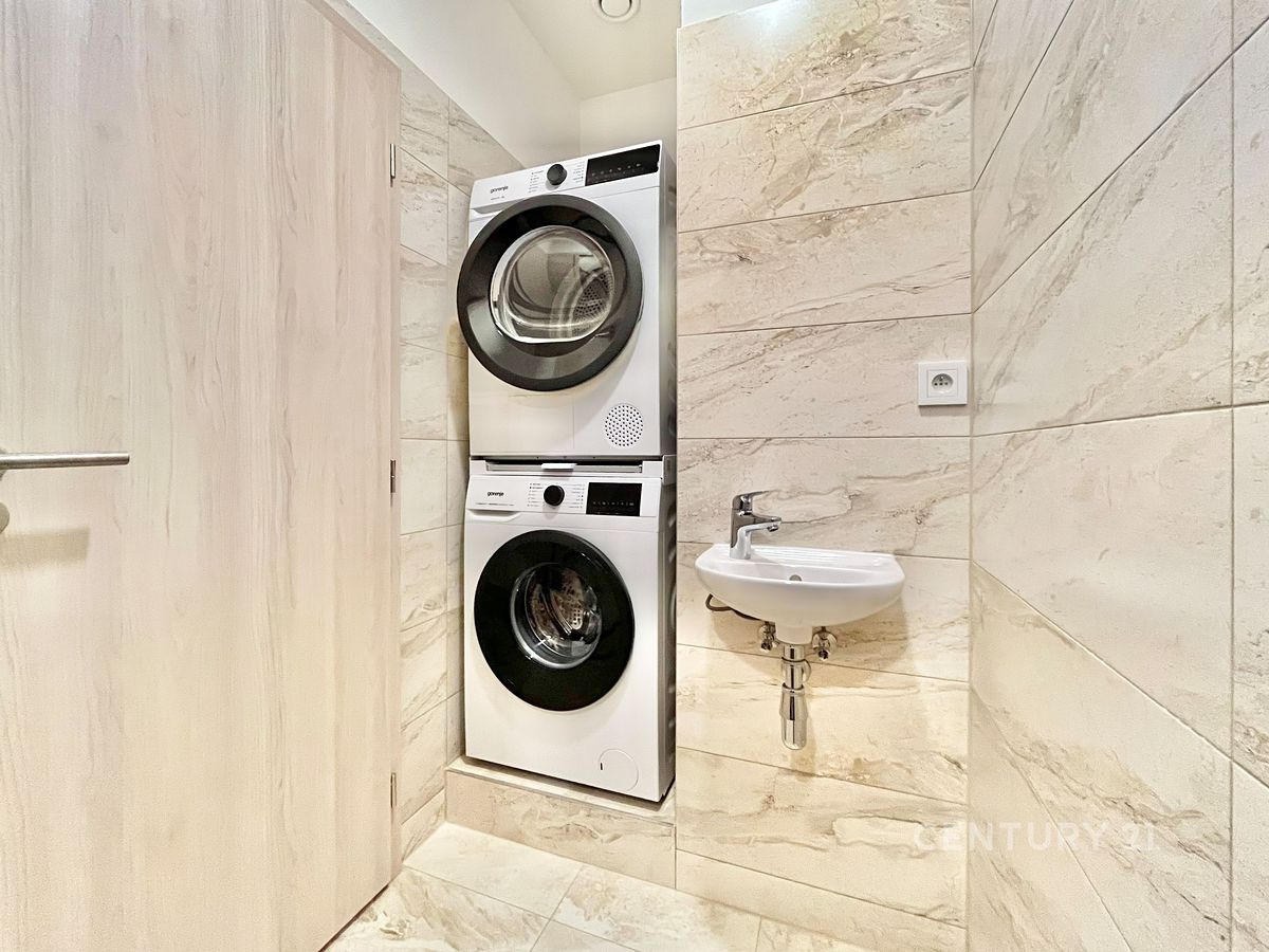 Pronájem bytu 3+kk 66 m² – fotografie 4