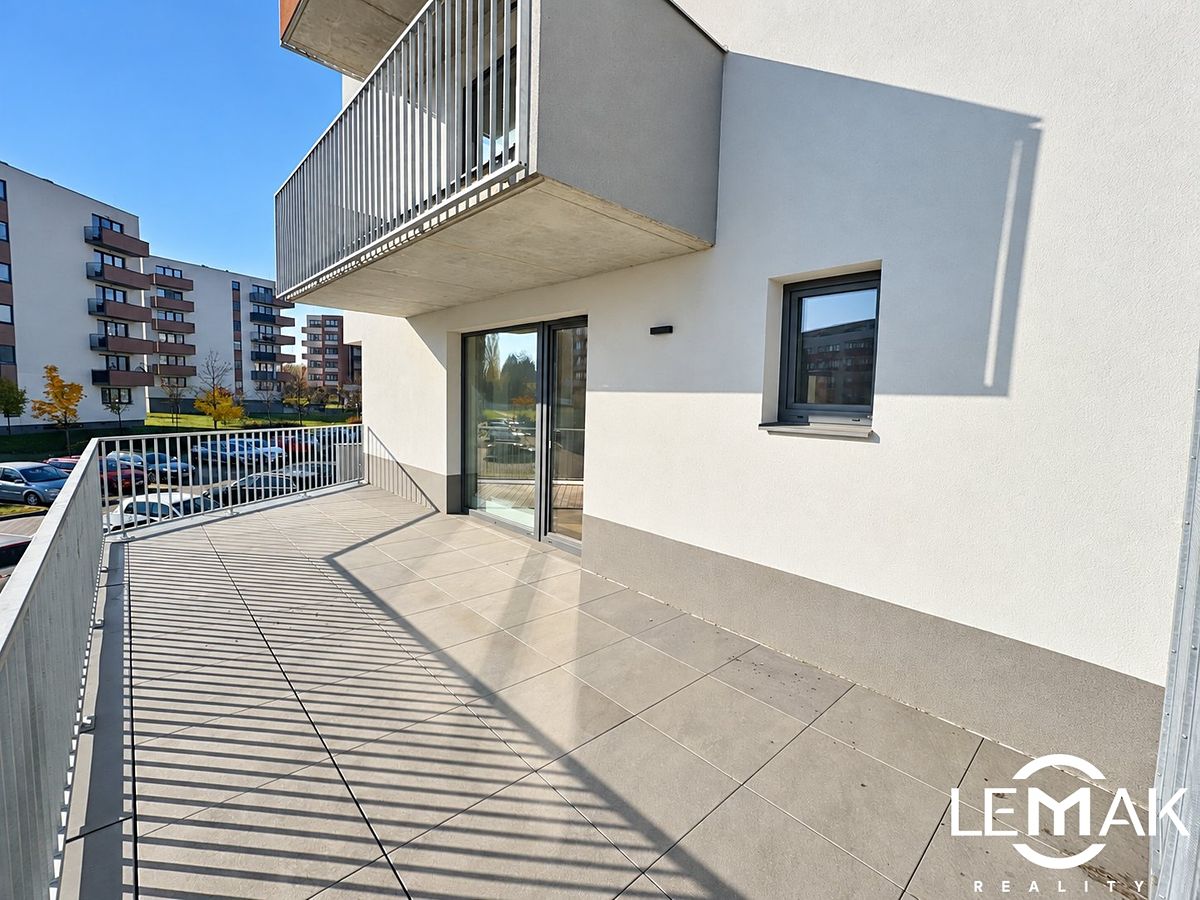 Pronájem bytu 2+kk 41 m² – fotografie 5