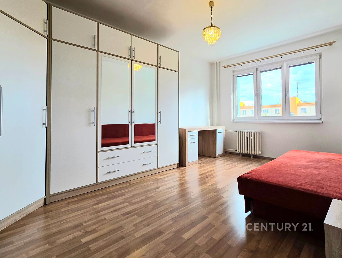 Pronájem bytu 2+1 52 m² – fotografie 3