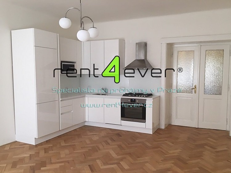 Pronájem bytu 3+kk, 84 m² (3 z 24)