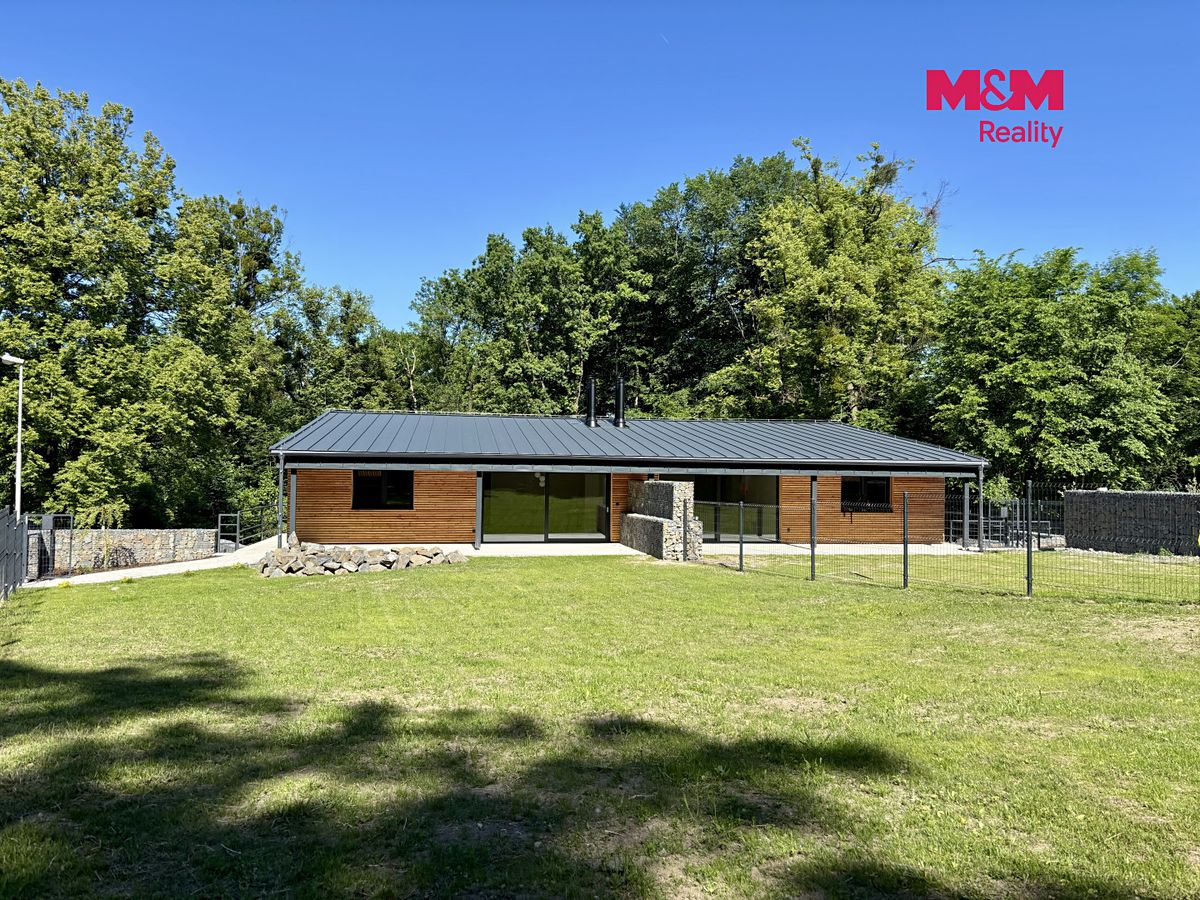 Prodej rodinného domu 105 m², pozemek 500 m² – fotografie 3