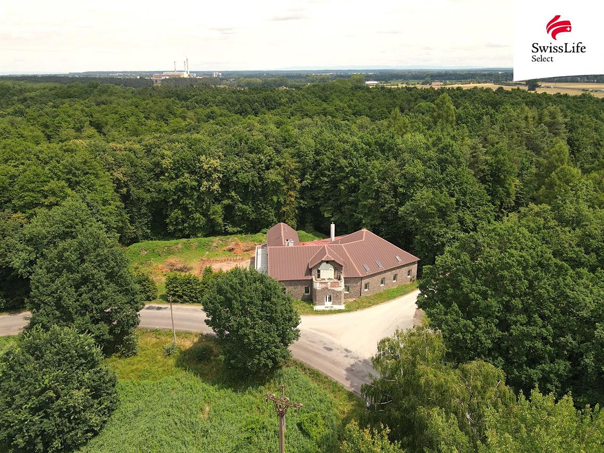 Prodej obchodního prostoru 799 m² – fotografie 2