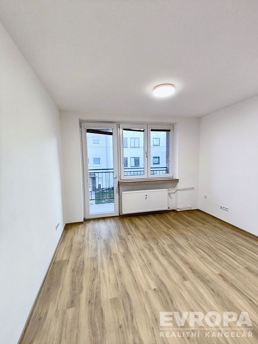 Pronájem bytu 1+kk 39 m² – fotografie 2