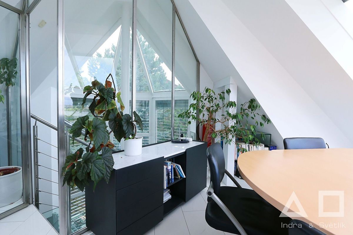 Pronájem kanceláře 114 m² – fotografie 5