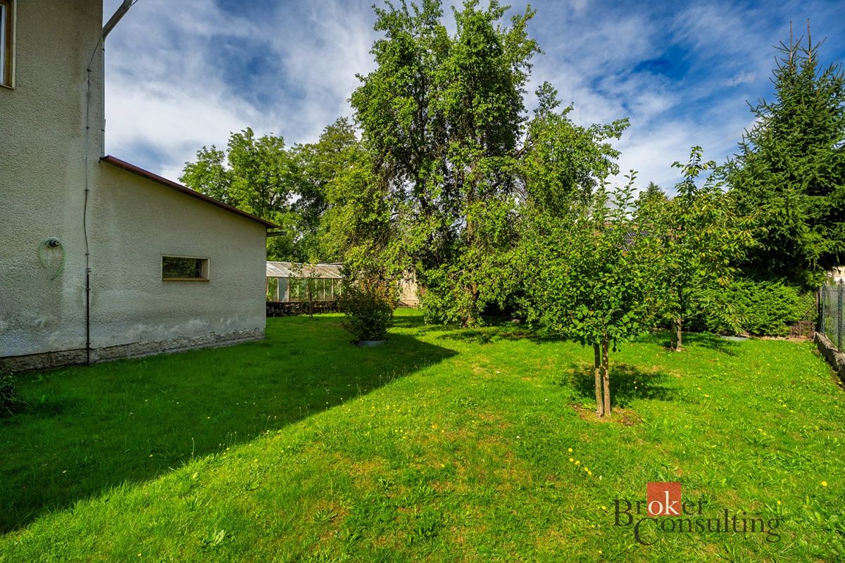 Prodej rodinného domu 184 m², pozemek 1352 m² – fotografie 4