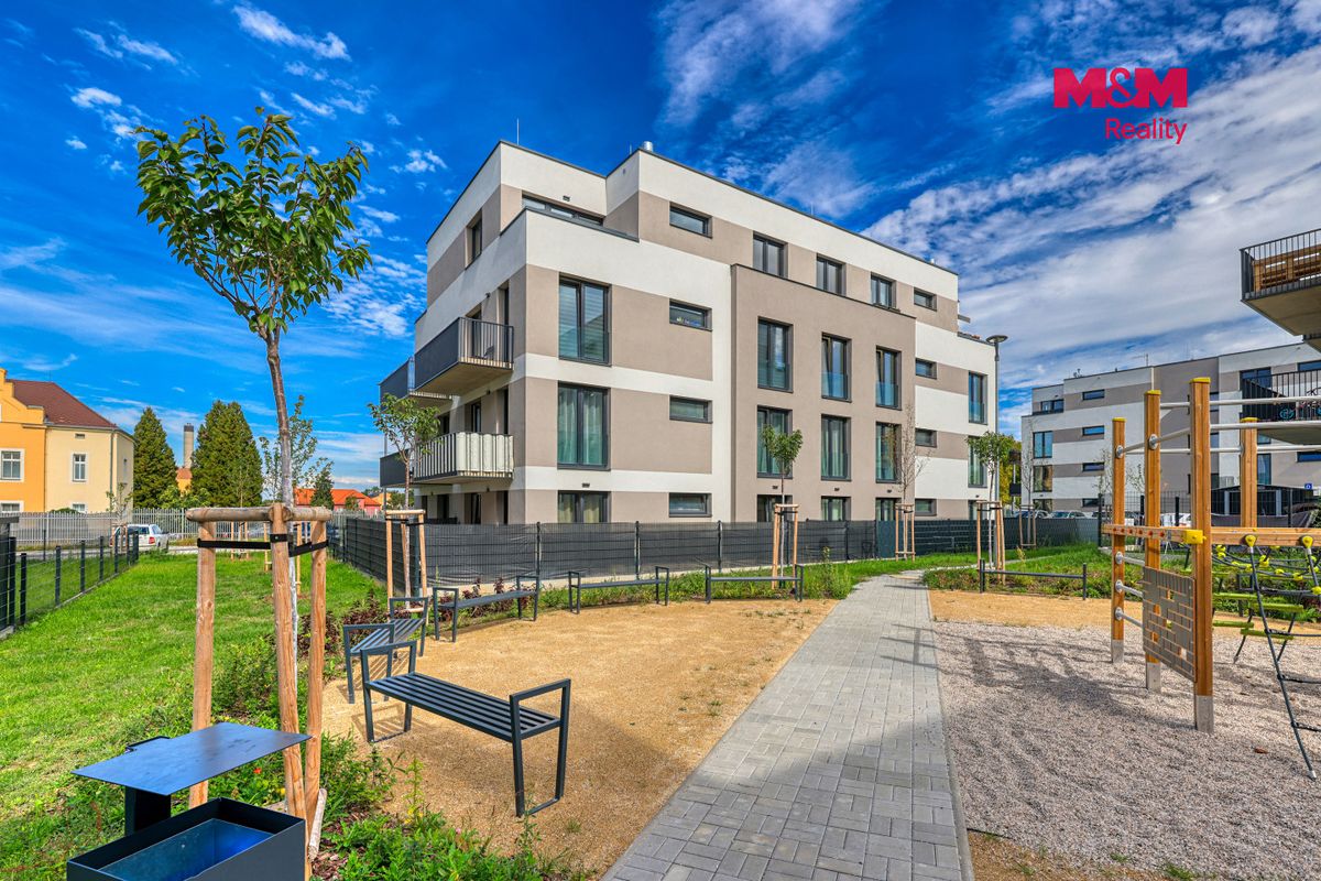 Pronájem bytu 2+kk 65 m² – fotografie 3