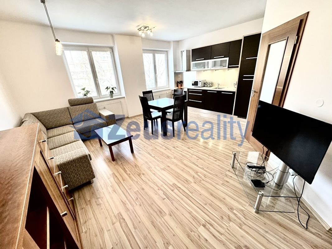 Pronájem bytu 2+kk 64 m² – fotografie 5