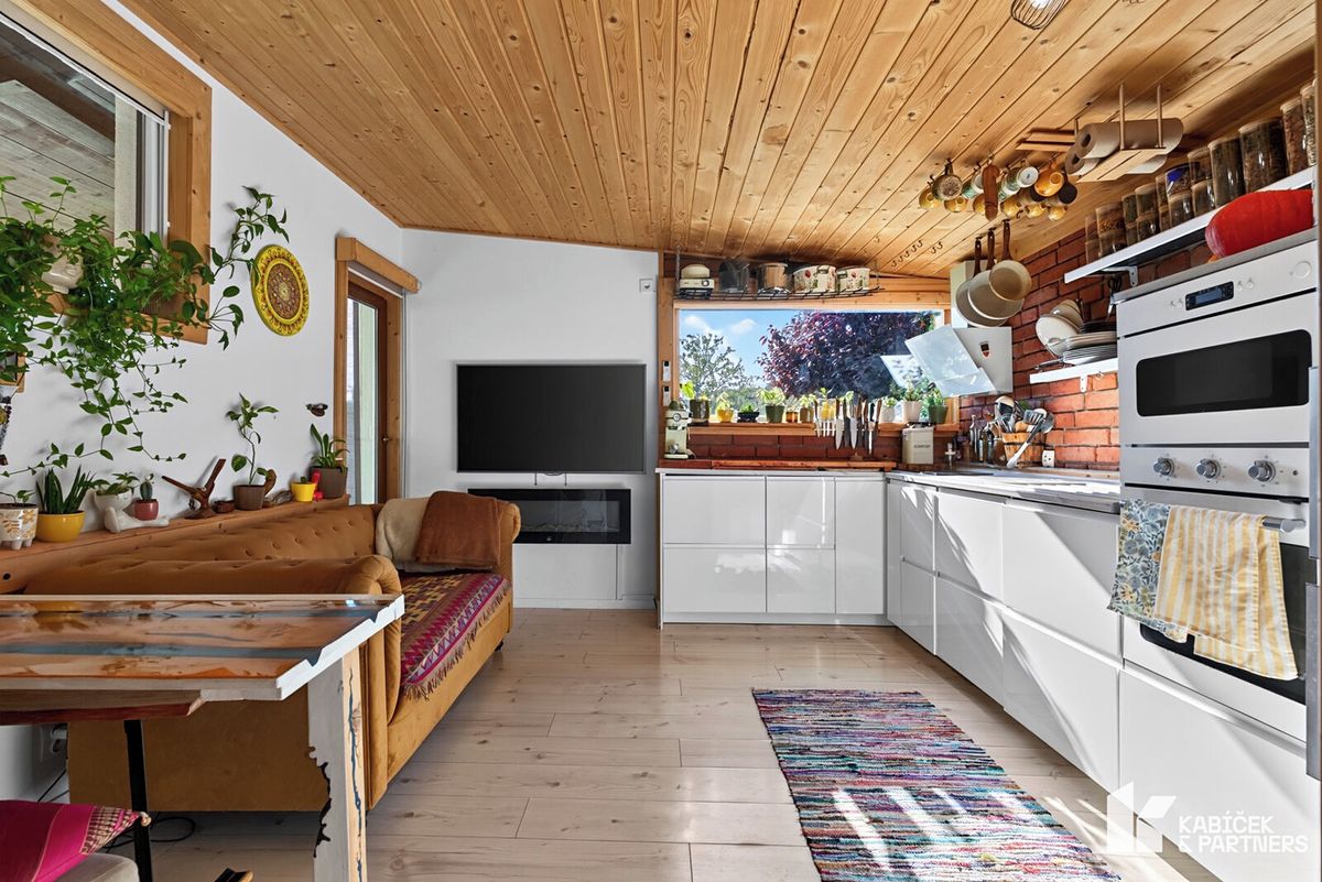 Prodej rodinného domu 95 m², pozemek 1039 m² – fotografie 5