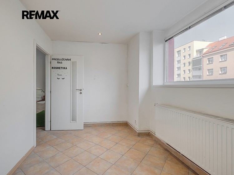 Pronájem komerčního prostoru, 151 m² (4 z 19)