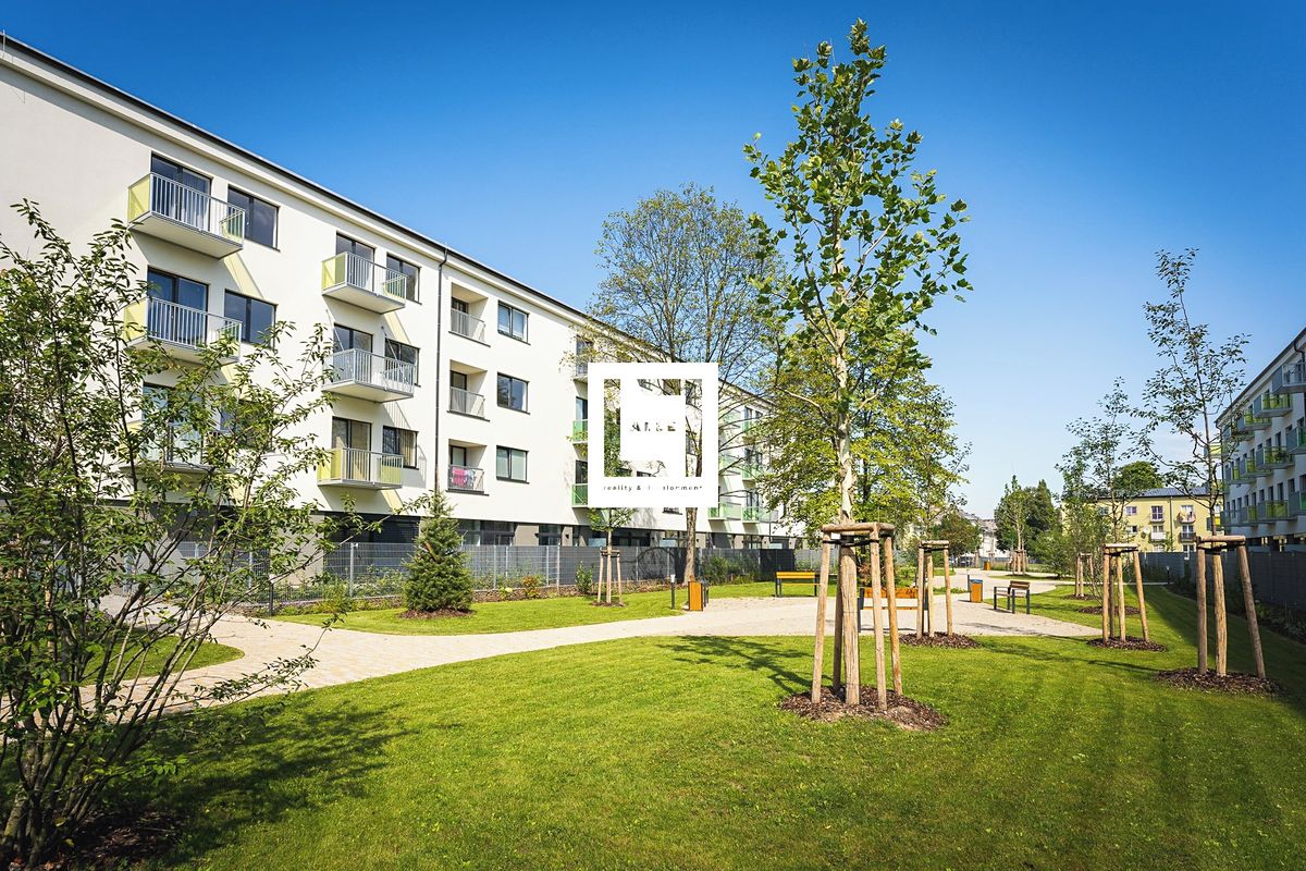 Pronájem bytu 2+kk 43 m² – fotografie 2