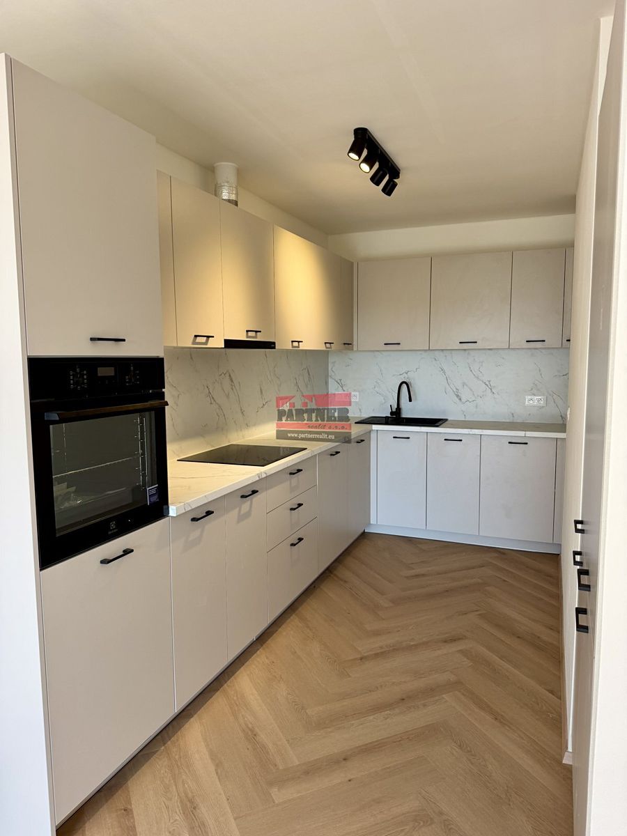 Pronájem bytu 2+kk 54 m²