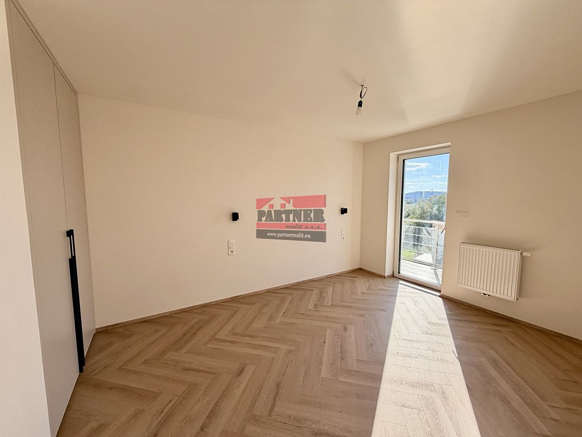 Pronájem bytu 2+kk 54 m² – fotografie 4