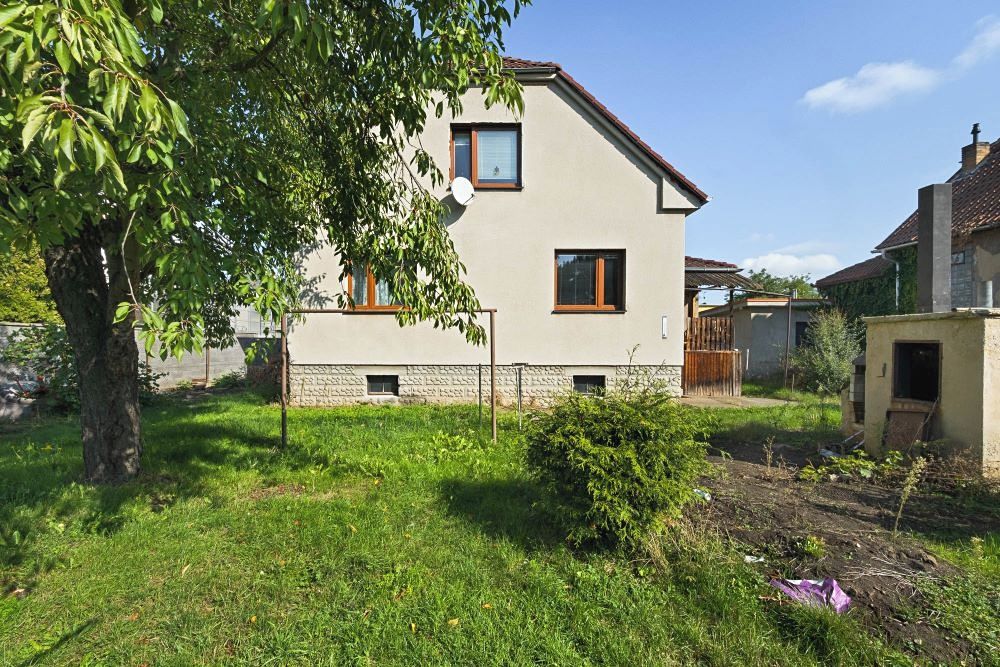 Prodej rodinného domu 196 m², pozemek 839 m² – fotografie 4