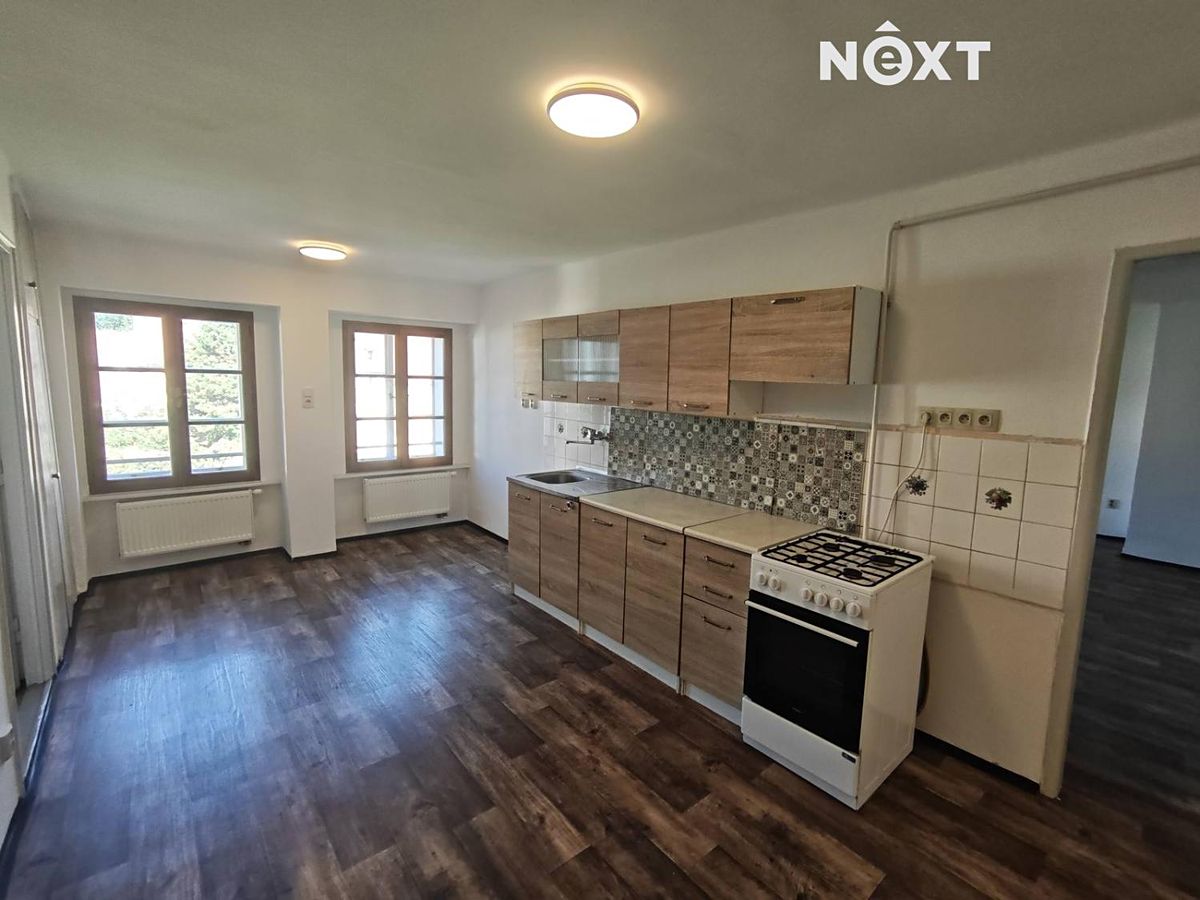 Pronájem bytu 3+1 88 m² – fotografie 2
