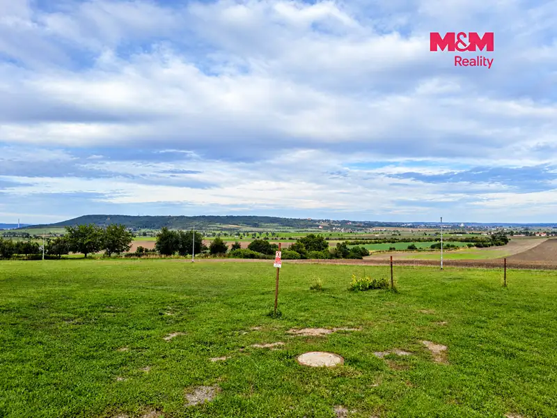 Prodej stavebního pozemku 994 m², Strašnov – náhled fotky 2