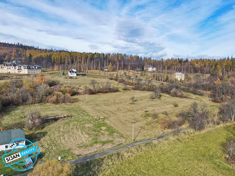 Prodej stavebního pozemku 1792 m², Město Albrechtice – náhled fotky 2