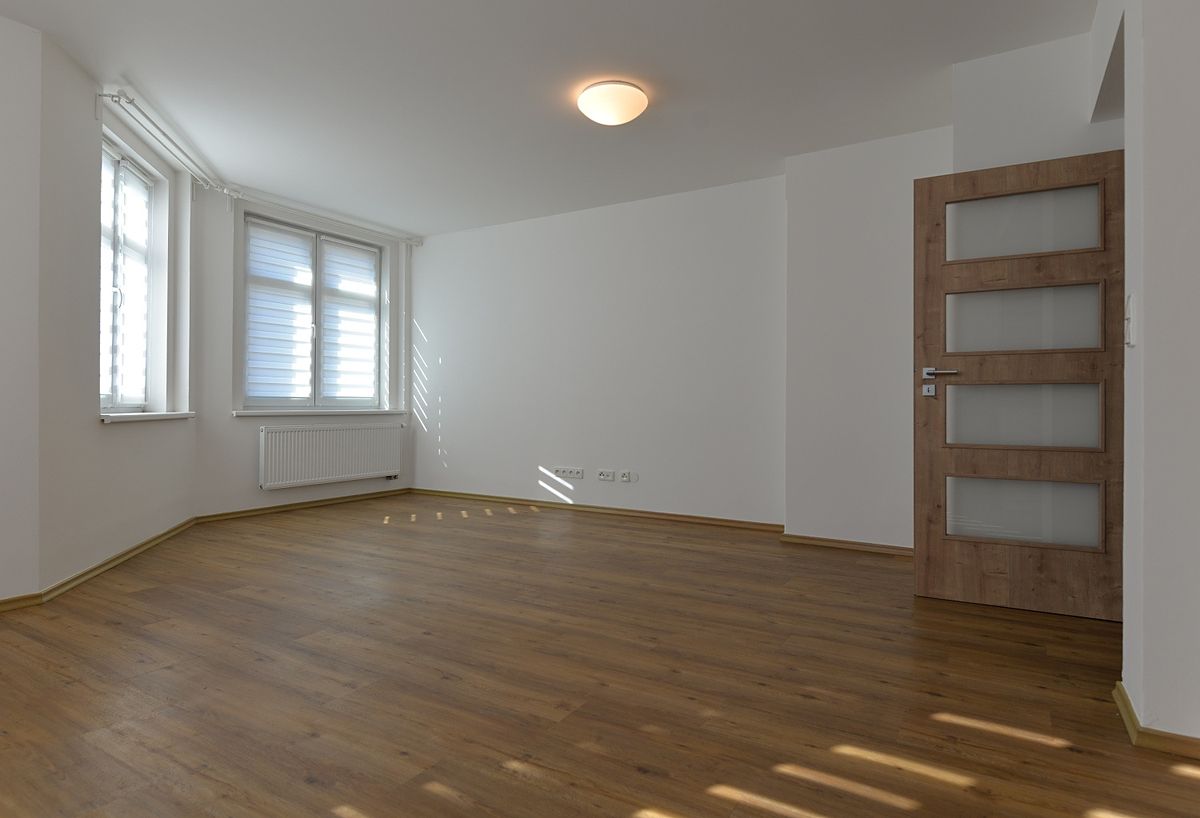 Pronájem bytu 3+kk 94 m² – fotografie 2