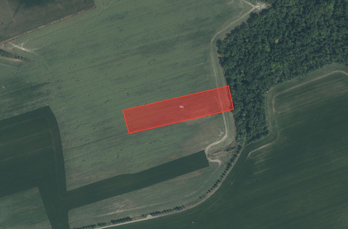 Prodej pole 8556 m²