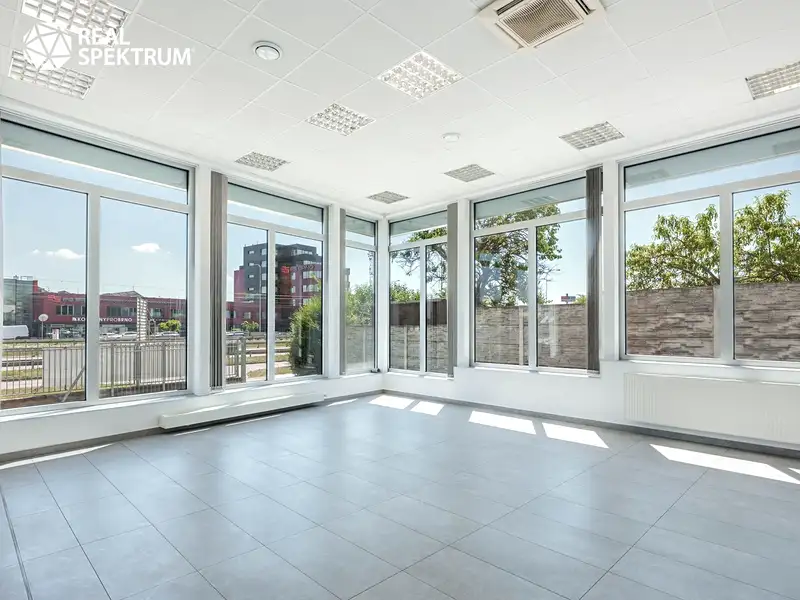 Pronájem kanceláře 684 m², Brno – náhled fotky 2