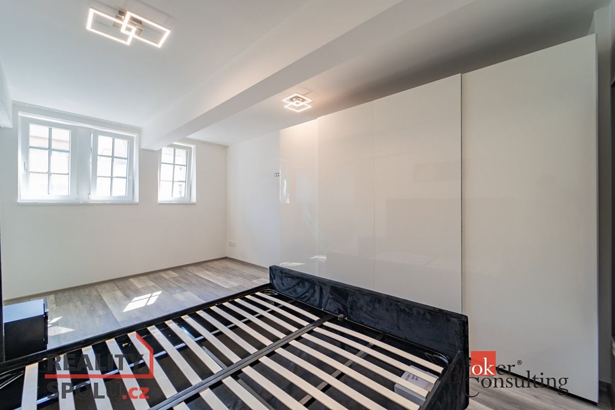 Pronájem bytu 2+kk 55 m² – fotografie 5