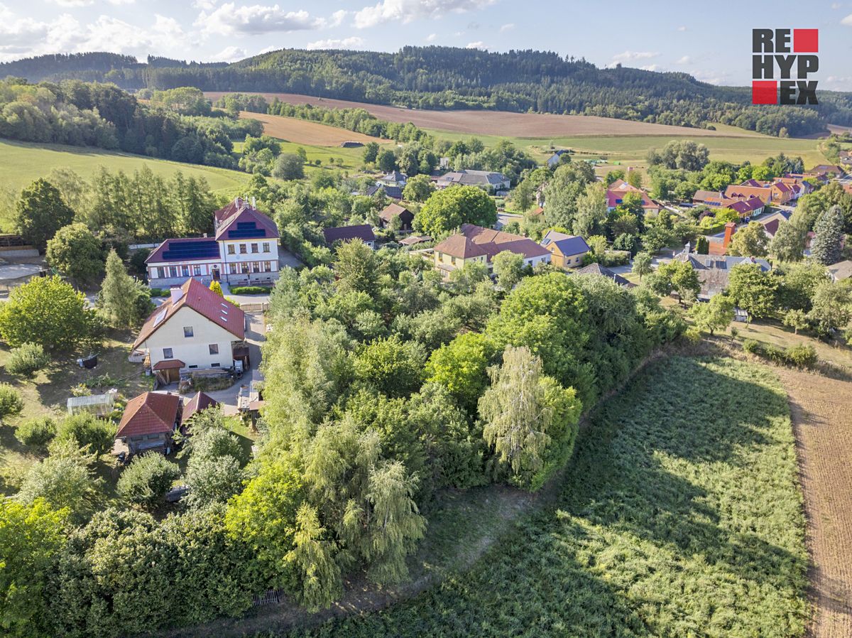 Prodej stavebního pozemku 1513 m² – fotografie 2