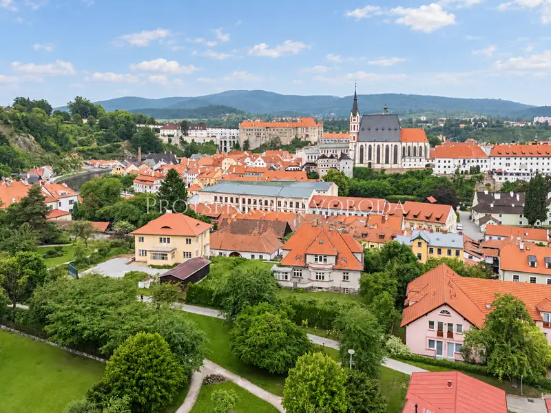 Prodej vícegeneračního domu 469 m², pozemek 874 m², Český Krumlov – náhled fotky 3