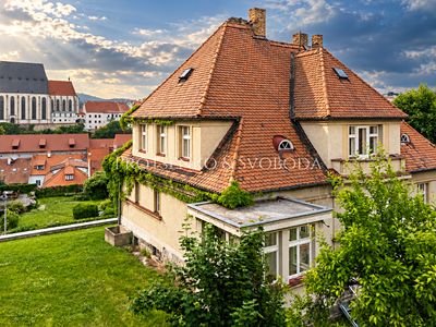 Prodej vícegeneračního domu 469 m², pozemek 874 m²