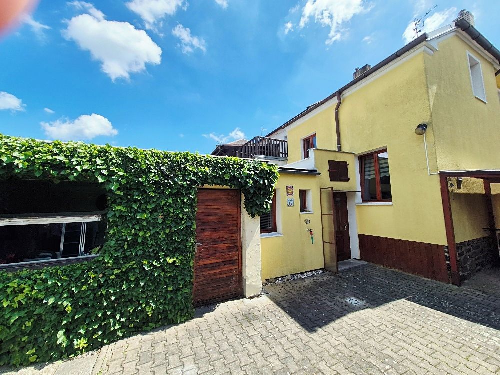 Prodej rodinného domu 130 m², pozemek 438 m² – fotografie 3